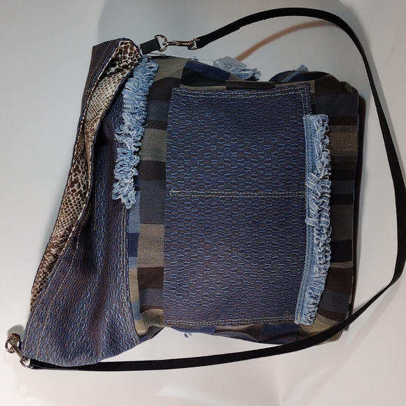 Tote - Picture 2 of 2